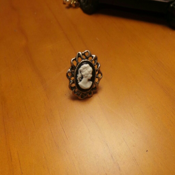 Cameo Vintage Inspired Ring