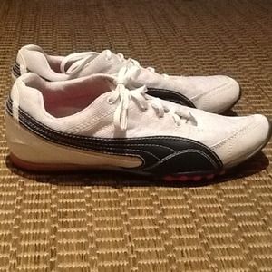 Puma tennis shoes