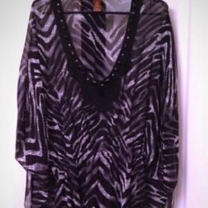 PLUS SIZE! Beautiful sheer zebra print top