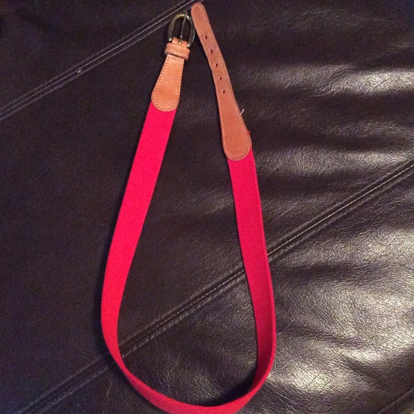 Gap red belt