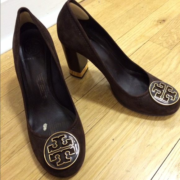 Tory Burch brown suede pumps