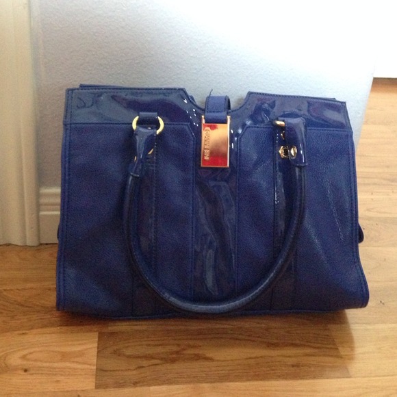 Beautiful handbag! authentic - Picture 1 of 4