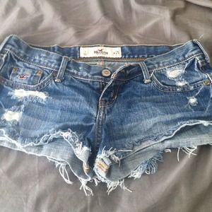 Ripped Hollister denim shorts!