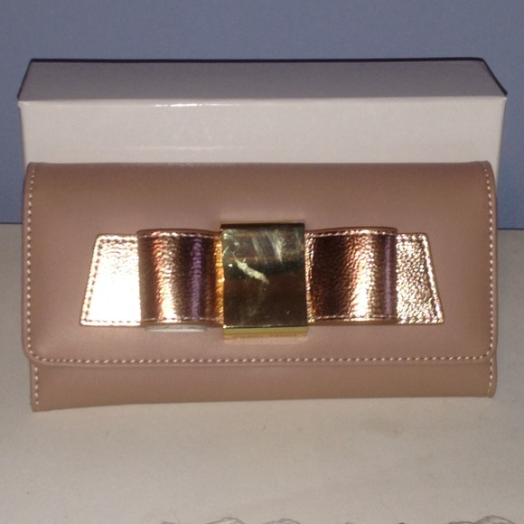 🔹NEW 🔹ivanka trump bow wallet