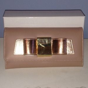 🔹NEW 🔹ivanka trump bow wallet