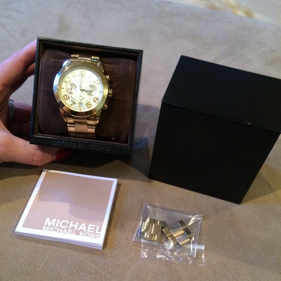 Bundled! 100% authentic Michael Kors gold watch