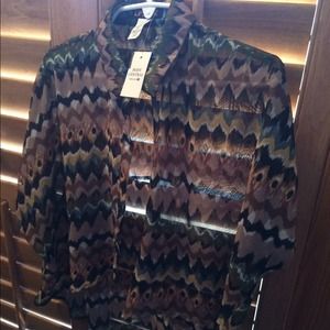 High/low collard shirt