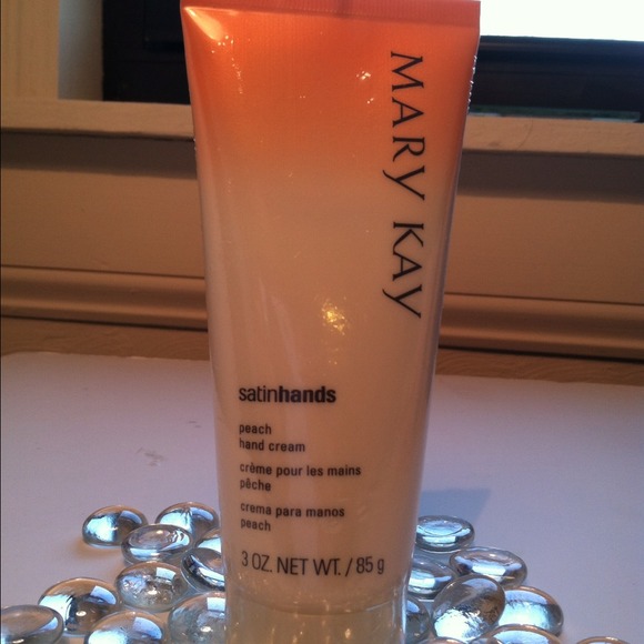 Mary kay Other - peach hand cream👏