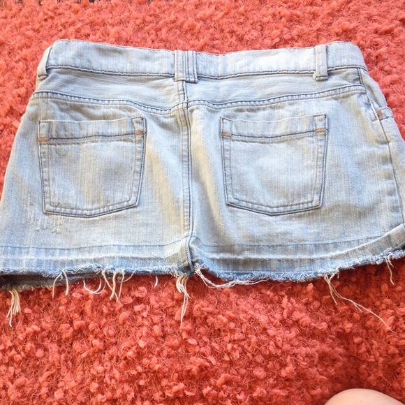 ✨✨super cute jean skirt! - Picture 2 of 4