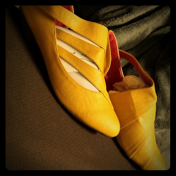 Size 8.5 flats