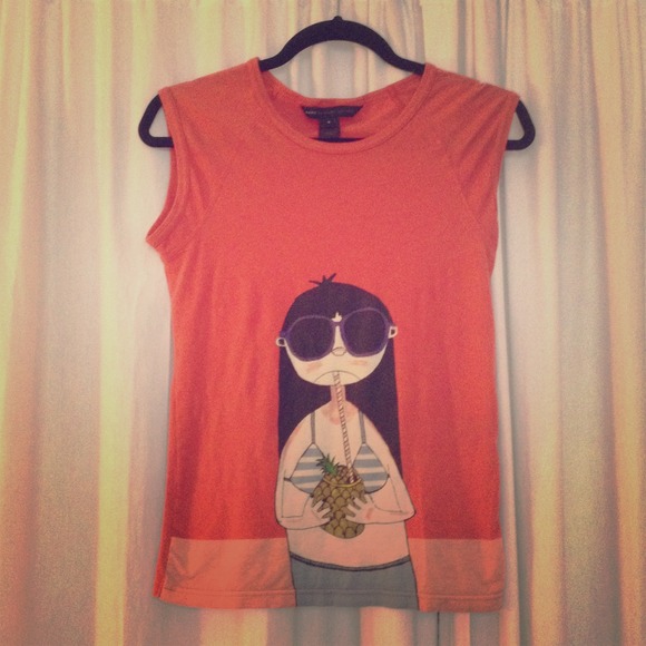 Adorable razor style top