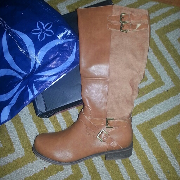 SOLD Cognac boots
