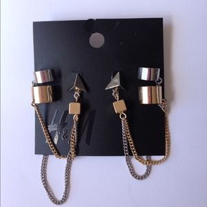 Earring cuff