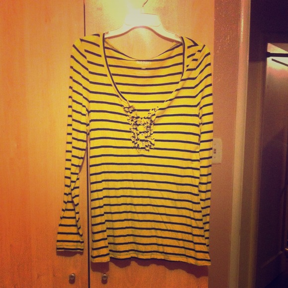 Yellow strip ruffle shirt