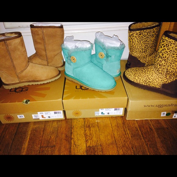 UGGS size 6