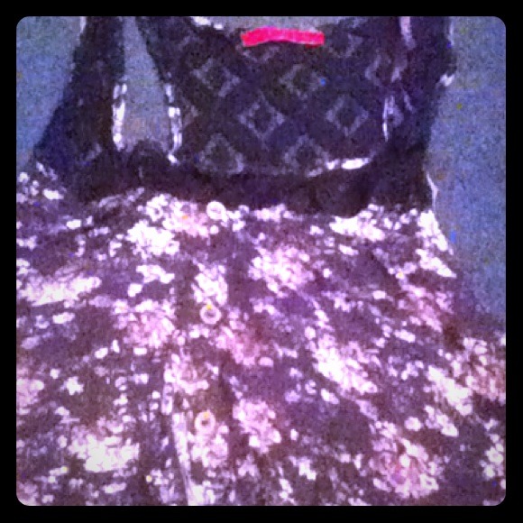A summer a shirt with lace in back