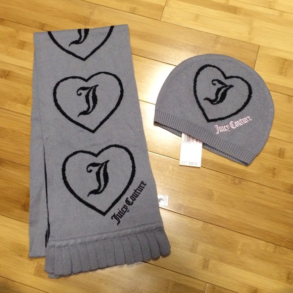 Juicy couture two piece scarf and hat