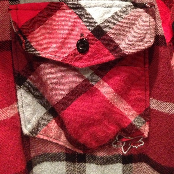 Fox flannel⬇️ - Picture 3 of 3