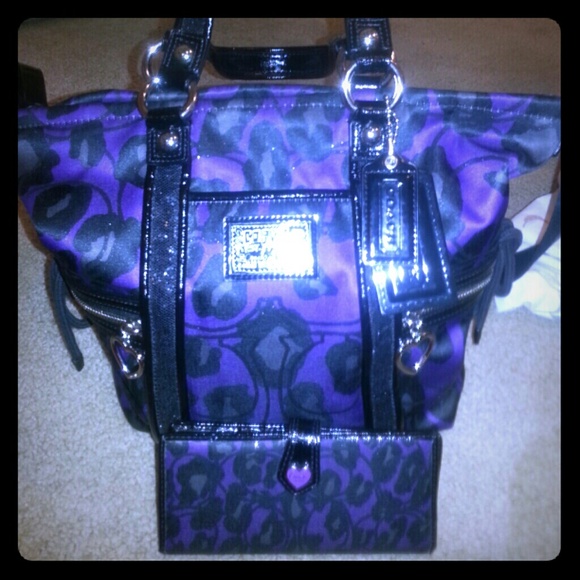 Coach Daisy Ocelot tote and wallet - Picture 1 of 1