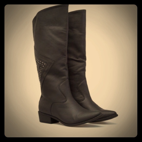 Boots - New! Black cowgirl  boots sz 8