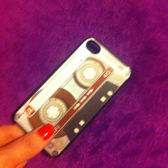 iPhone 4S case