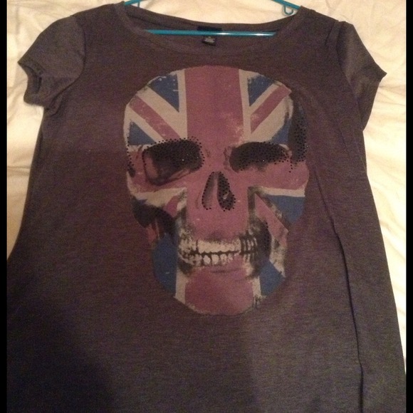 Rue 21 skull tee