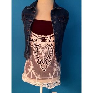 SOLD IN BUNDLE Bohemian style lace top