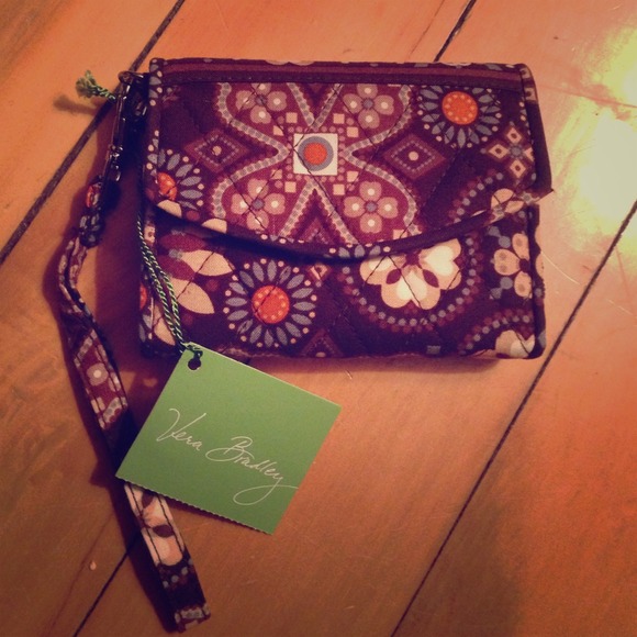Vera Bradley NWT iPhone wristlet