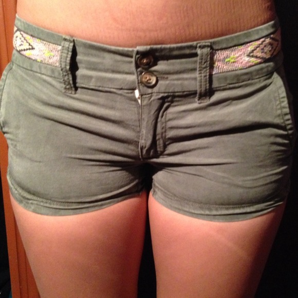 American eagle green shorts - Picture 1 of 3