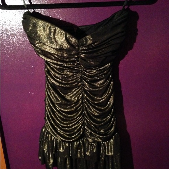 Gold metallic party dress! - Picture 1 of 1