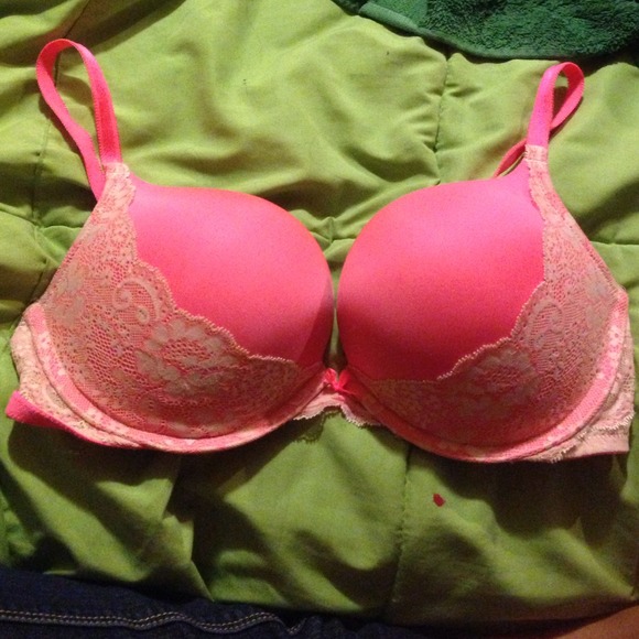 Bombshell bra
