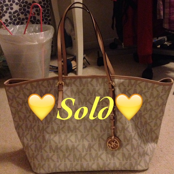 ⛔️SOLD⛔️ Michael Kors Tote Bag medium