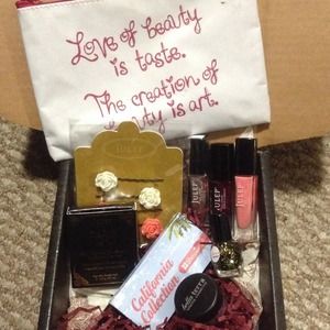 Bundle!!!! Date night items ! HOT