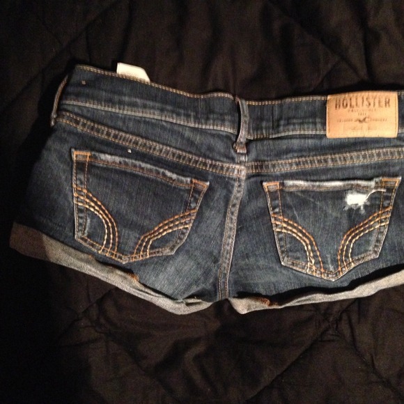 Hollister jean shorts! - Picture 2 of 3