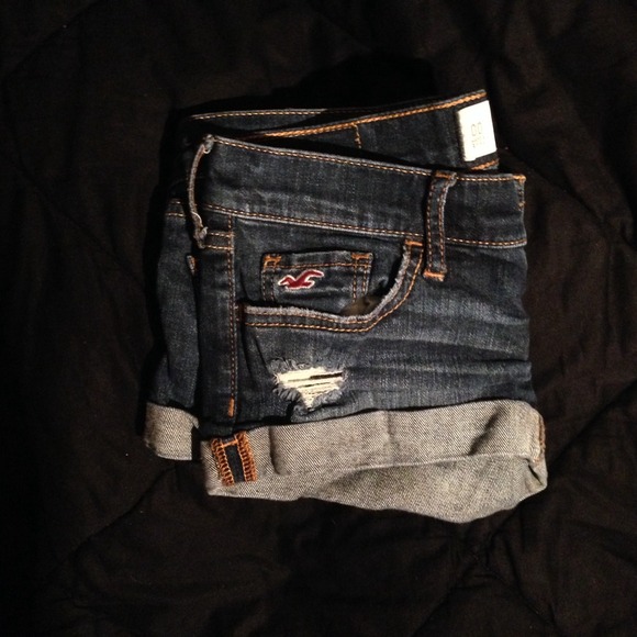 Hollister jean shorts! - Picture 3 of 3