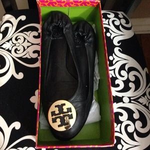 Tory Burch Reva Flats size 10