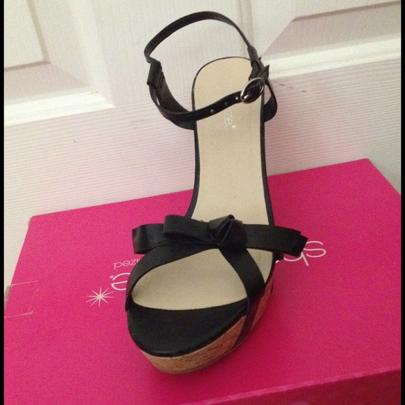 Wedges - Picture 2 of 4