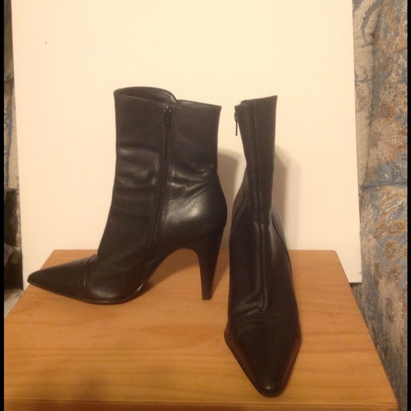 Bundle trade black boots & wallet case