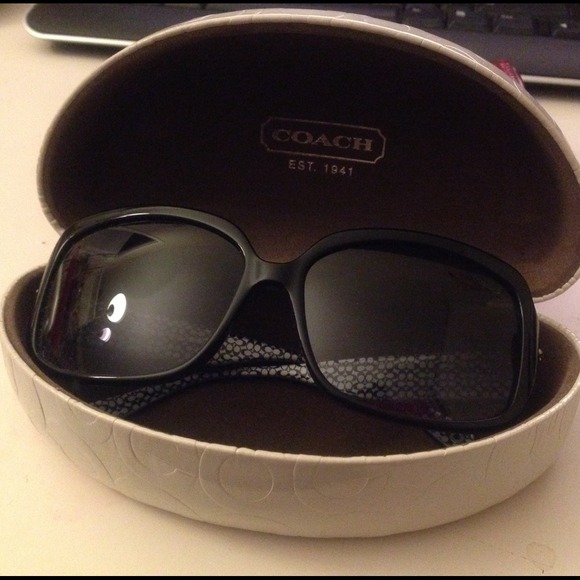 🚫SOLD🚫Authentic Coach Sunglasses with case - Picture 1 of 3