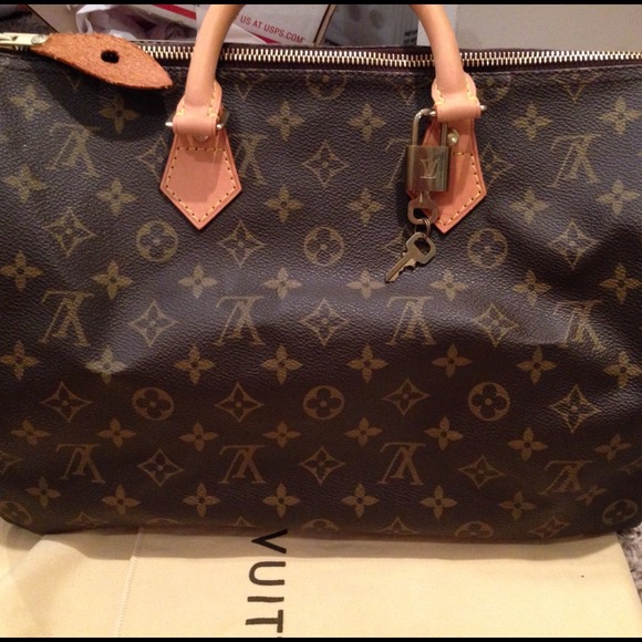 💃SOLD ON EBAY💃 Authentic LV Speedy 35