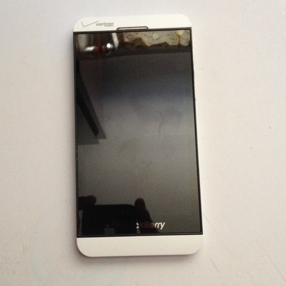 Z10 BlackBerry carrier Verizon