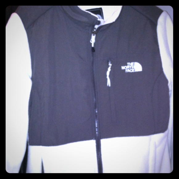 The North Face Jackets & Blazers - 🎉PRICE REDUCED!!TODAY ONLY!NORTH FACE FLEECE!!!!