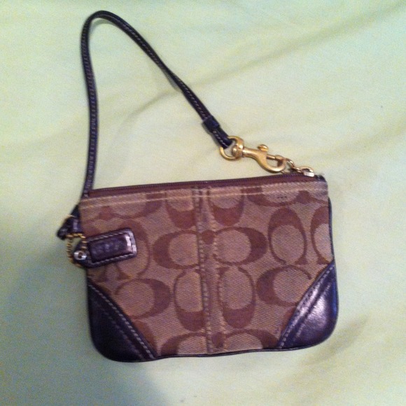 Coach Clutches & Wallets - NAME UR PRICE!! 💯Authentic ⬇REDUCED⬇Coach wallet