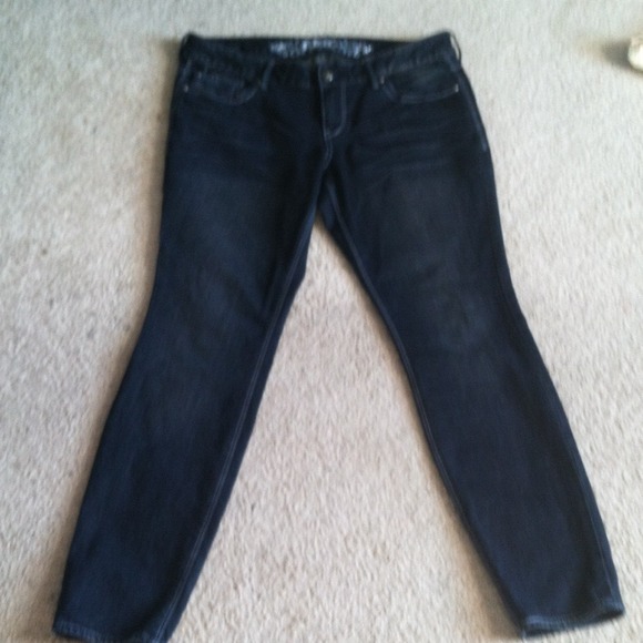 Super cute Express denim skinnies!