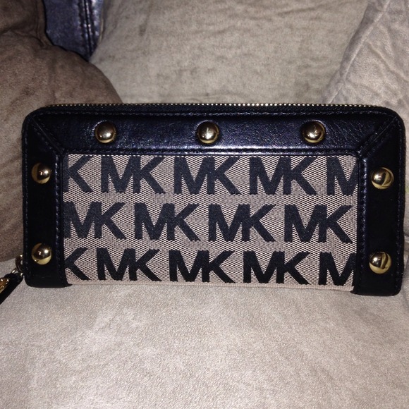 Authentic Michael Kors