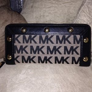 Authentic Michael Kors