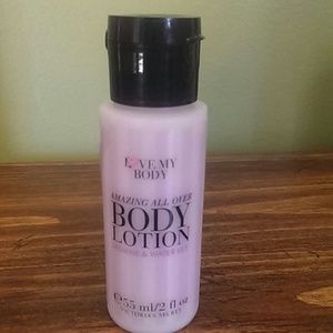 NWOT Vs body lotion