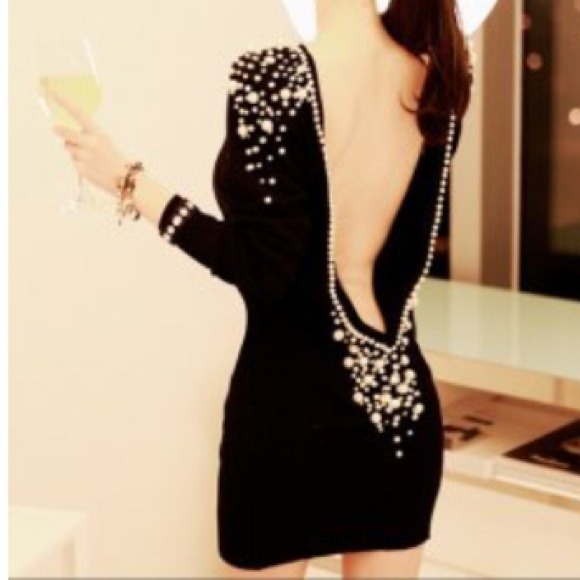 Pearl Embellished Backless Long Sleeve Black Dress