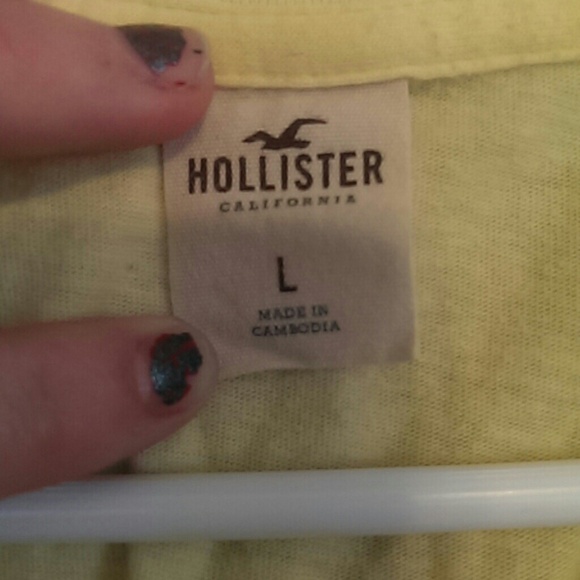 Hollister t shirt - Picture 4 of 4