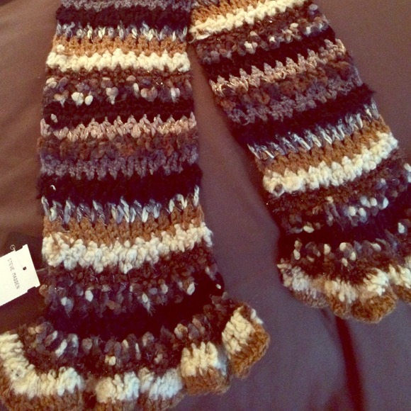 Steve Madden Scarf🌂